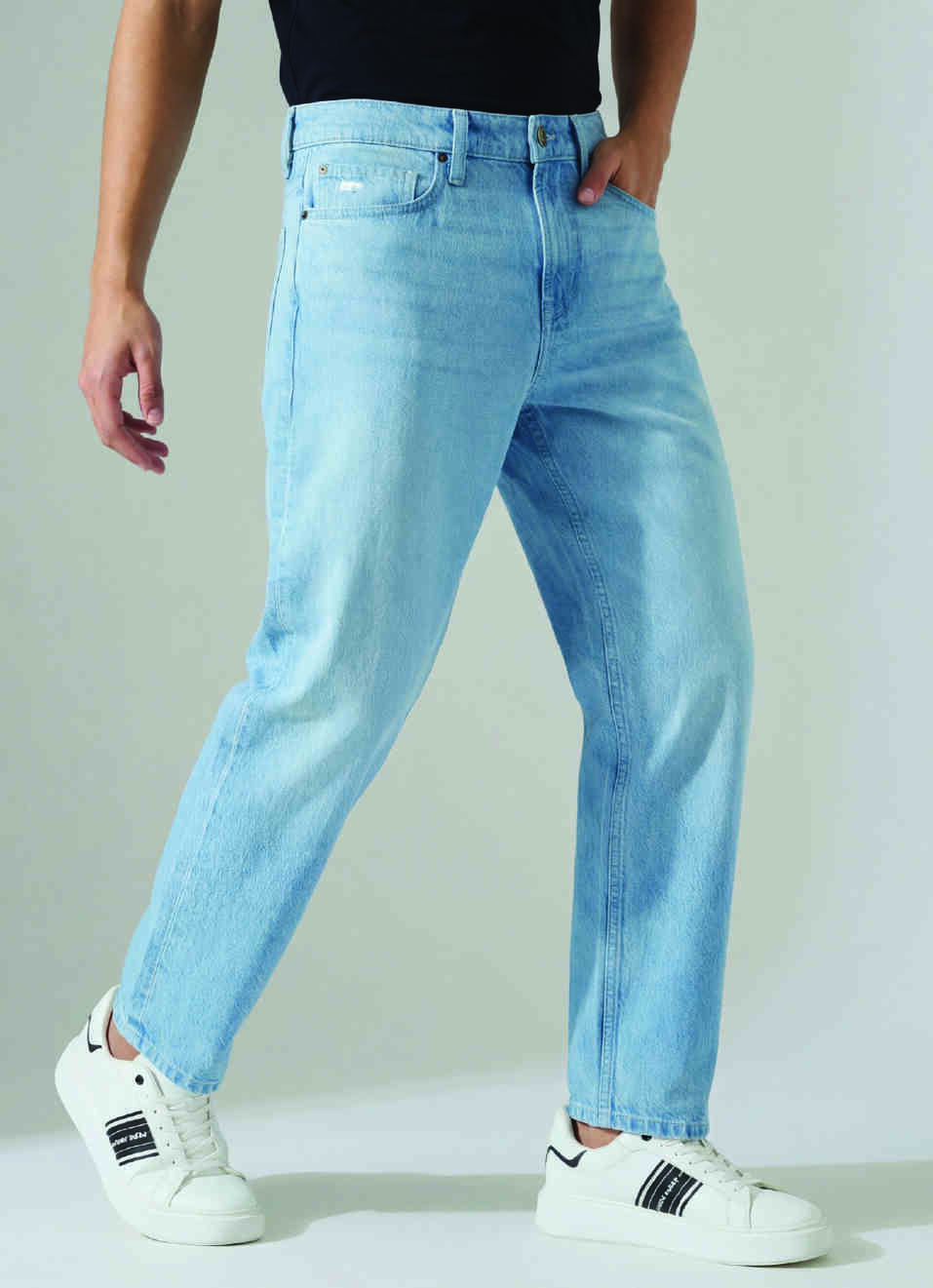 Men Blue Mid Rise Tapered Jeans, , large image number 0