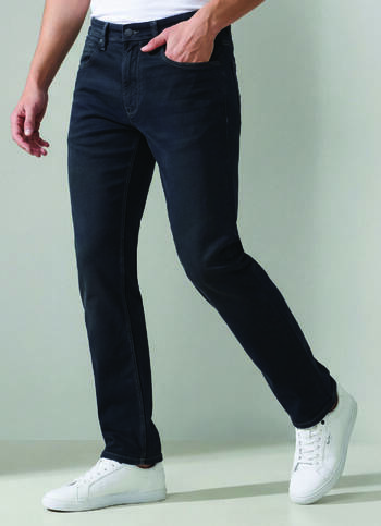 Men Black Straight Fit Mid Rise Stretchable Jeans