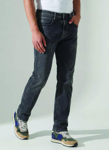 Men Grey Straight Fit Mid Rise Stretchable Jeans