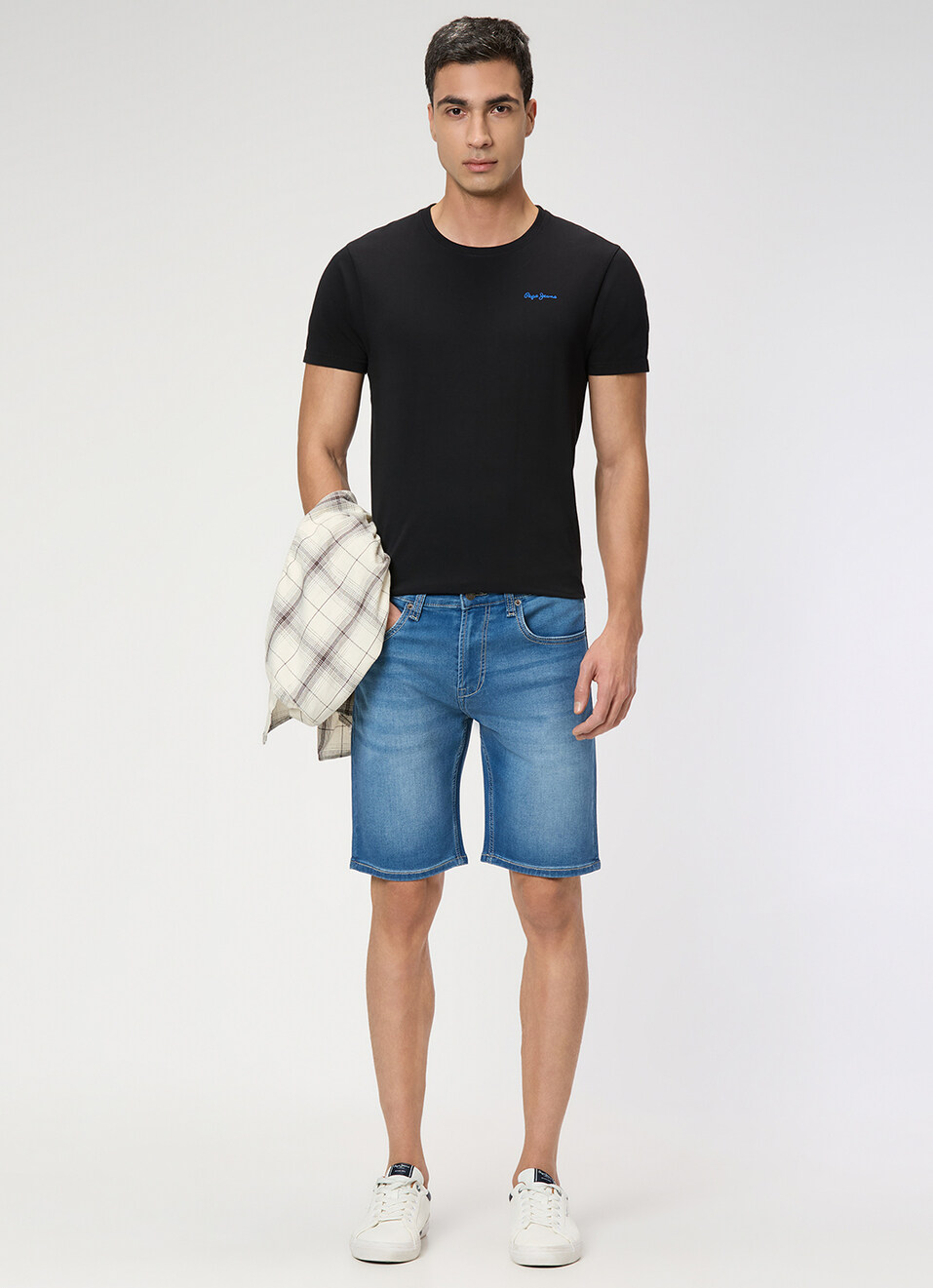 Men Light Blue Mid Rise Regular Fit Denim Shorts, , large image number 3