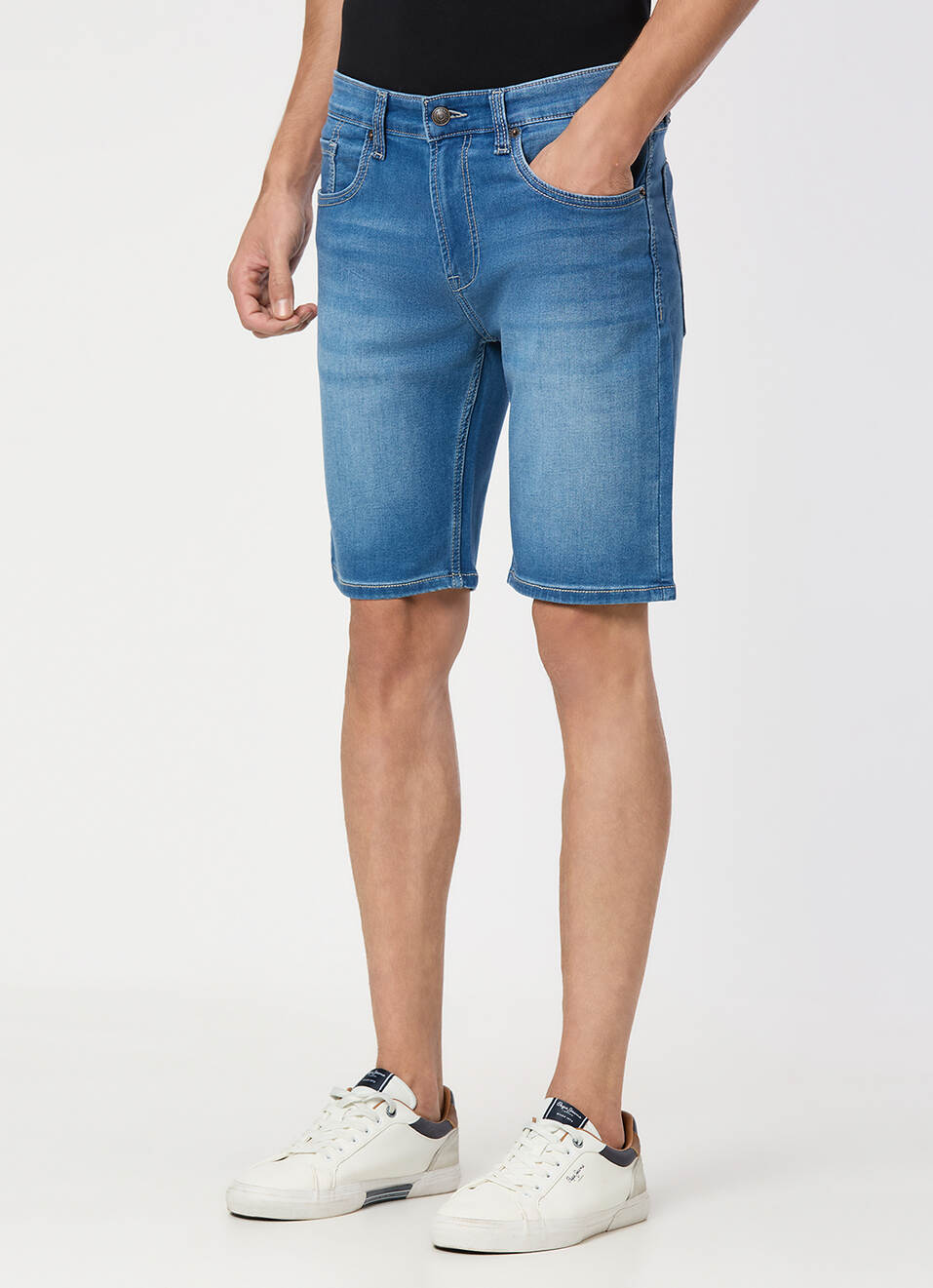 Men Light Blue Mid Rise Regular Fit Denim Shorts, , large image number 0