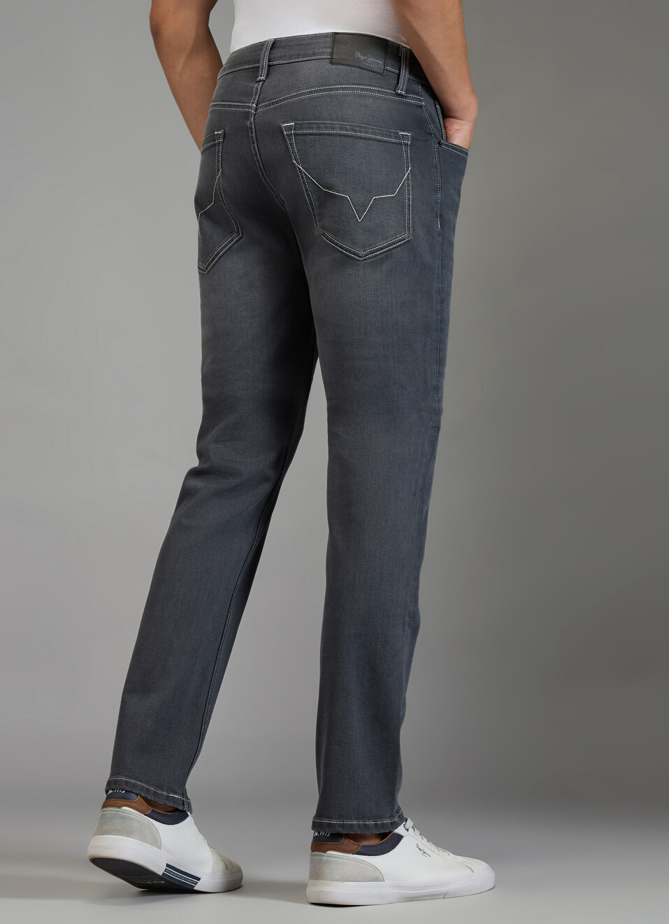 Men Grey Straight Fit Mid Rise Stretchable Jeans, , large image number 3