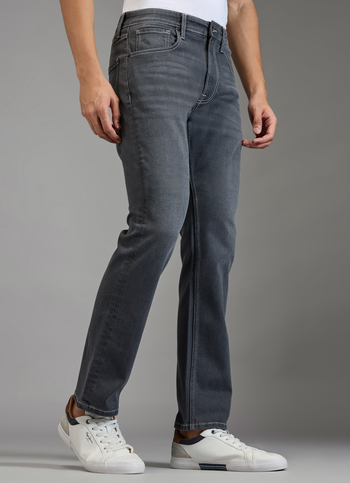 Men Grey Straight Fit Mid Rise Stretchable Jeans