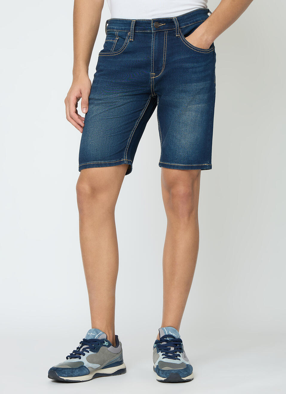 Men Blue Slim Fit Stretchable Denim Shorts, , large image number 1