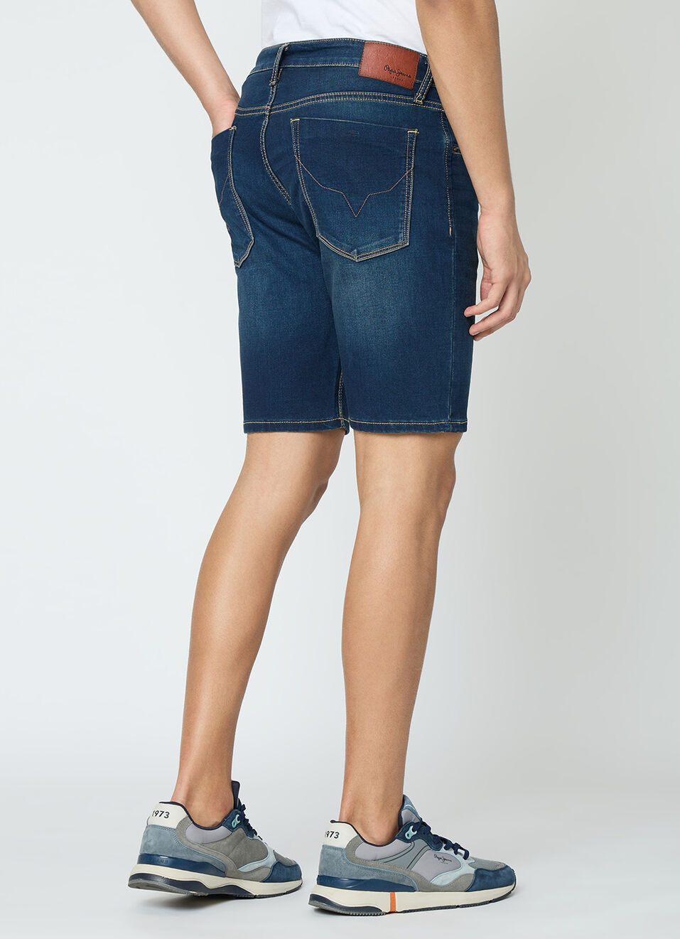 Men Blue Slim Fit Stretchable Denim Shorts, , large image number 2