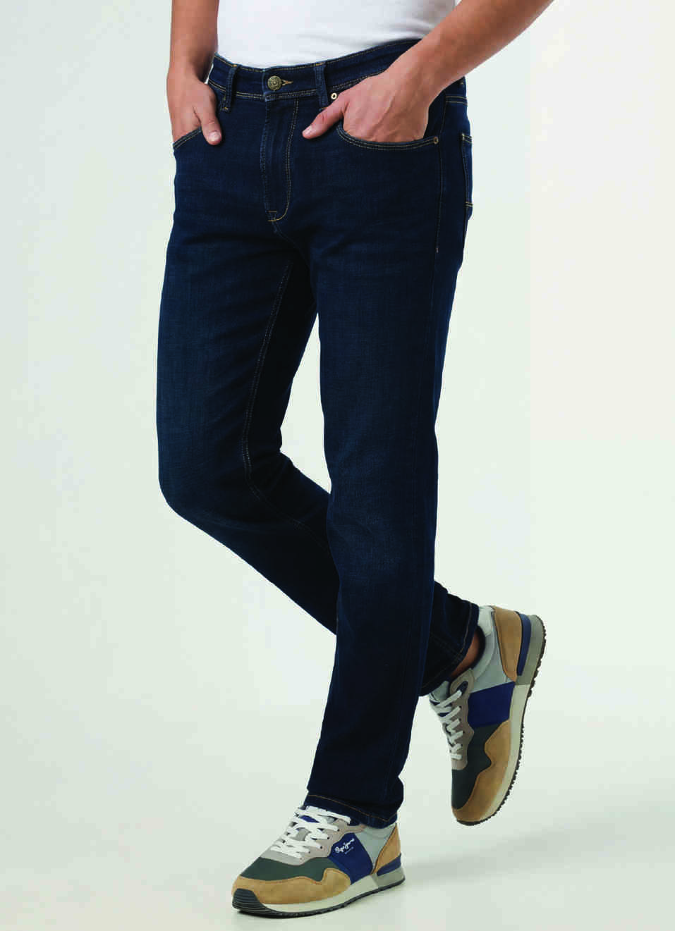 Men Blue Straight Fit Mid Rise Stretchable Jeans, , large image number 0
