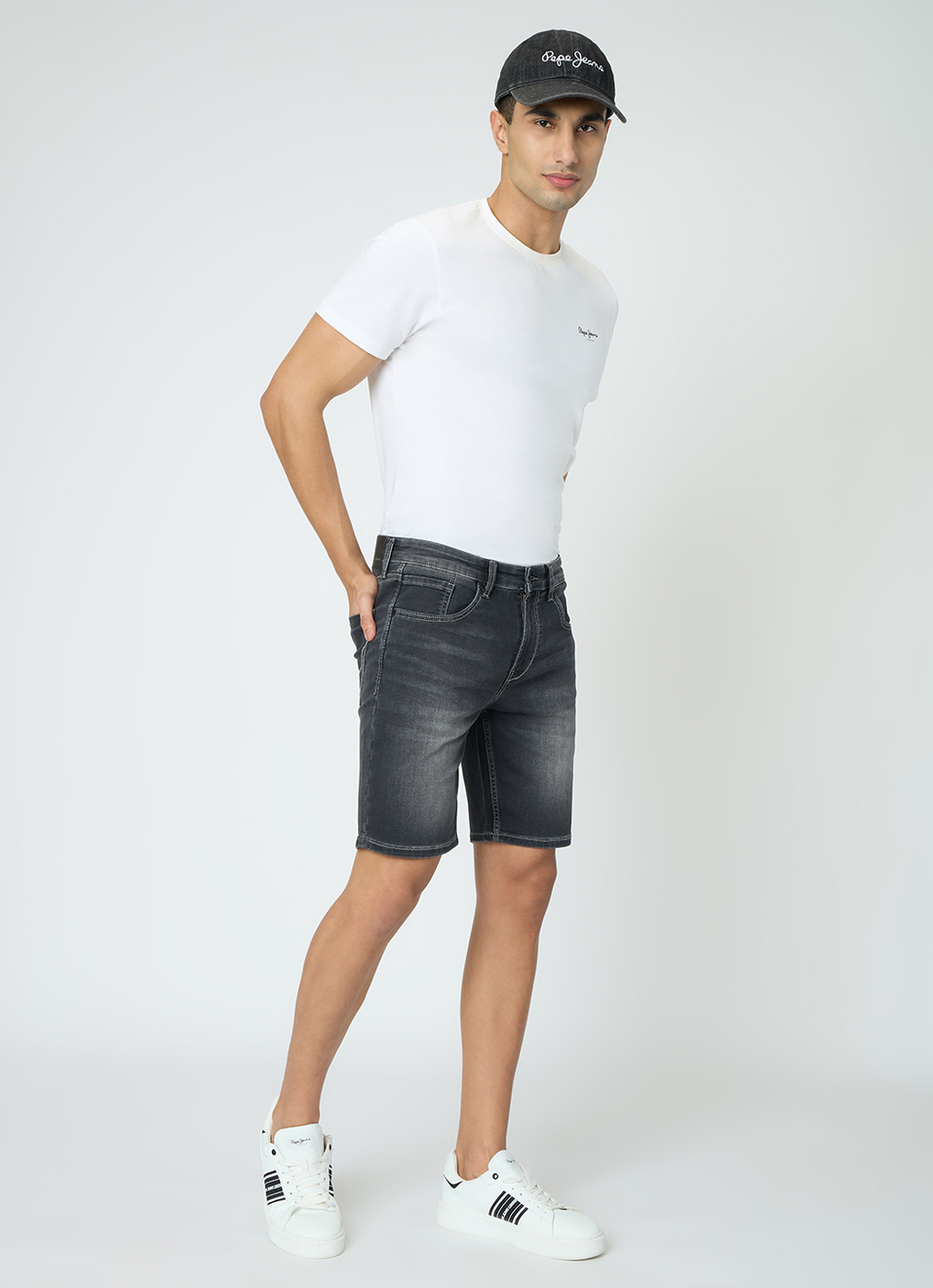 Men Black Slim Fit Stretchable Denim Shorts, , large image number 3