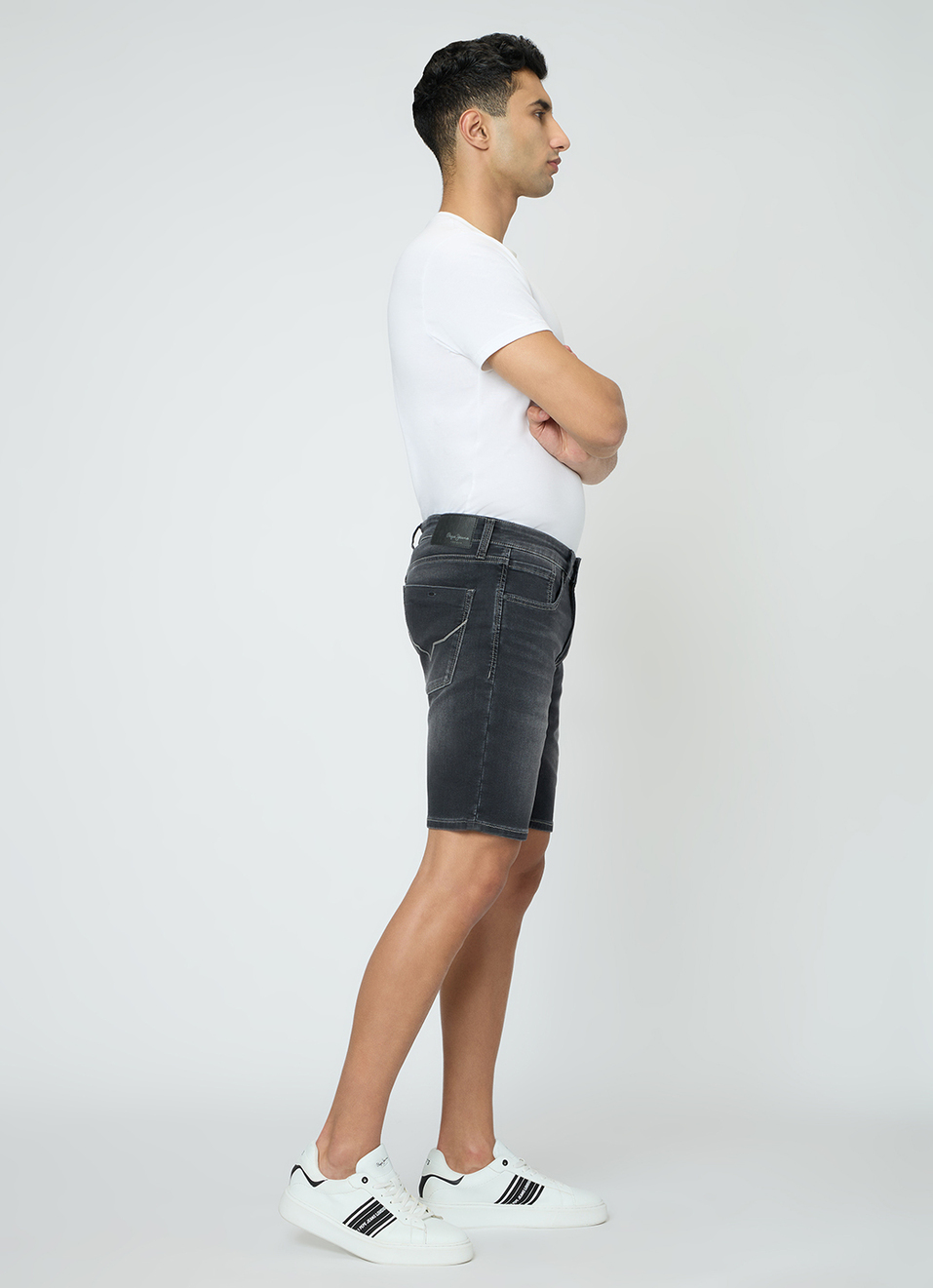 Men Black Slim Fit Stretchable Denim Shorts, , large image number 6