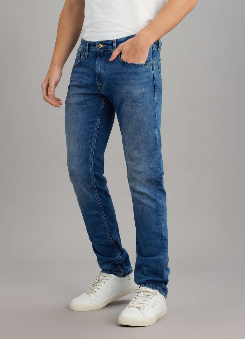 Men Blue Slim Fit Mid Rise Stretchable Jeans, , large image number 2