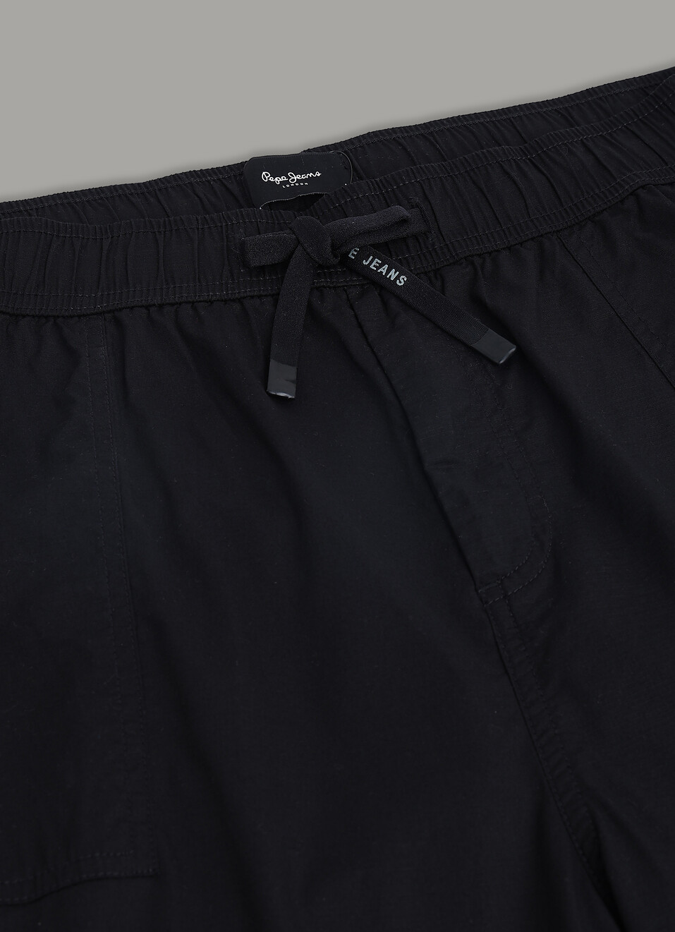 Men Black Relaxed Fit Cargo Shorts, , large image number 6