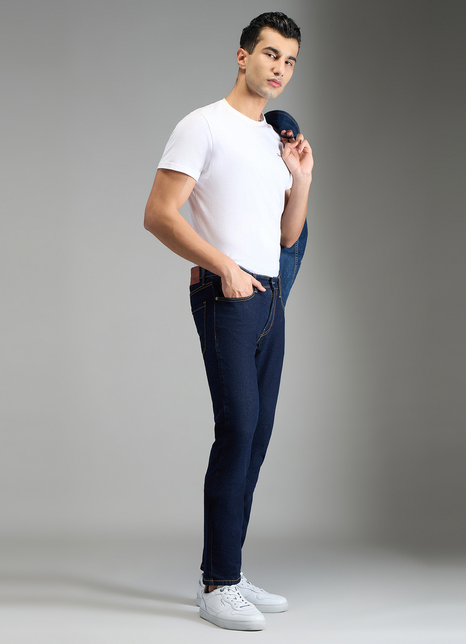 Men Black Slim Fit Stretchable Jeans, , large image number 1