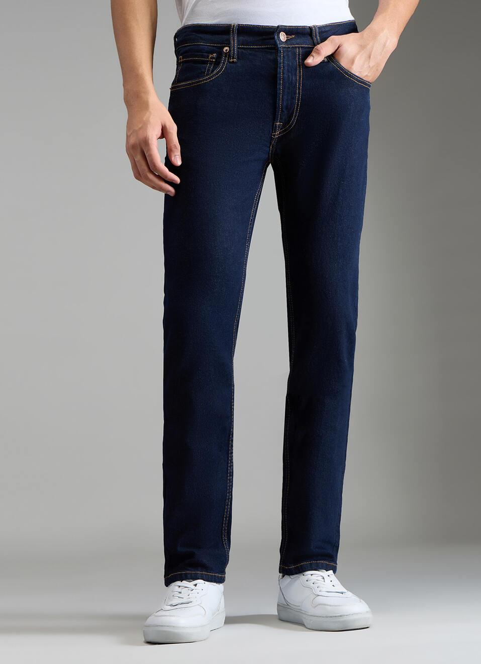 Men Black Slim Fit Stretchable Jeans, , large image number 2