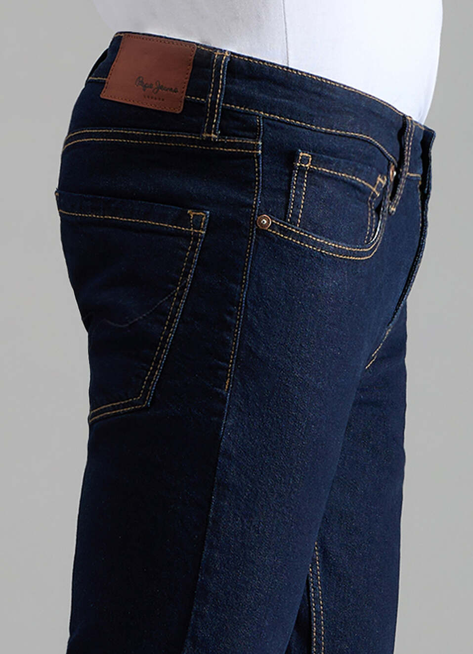 Men Black Slim Fit Stretchable Jeans, , large image number 4