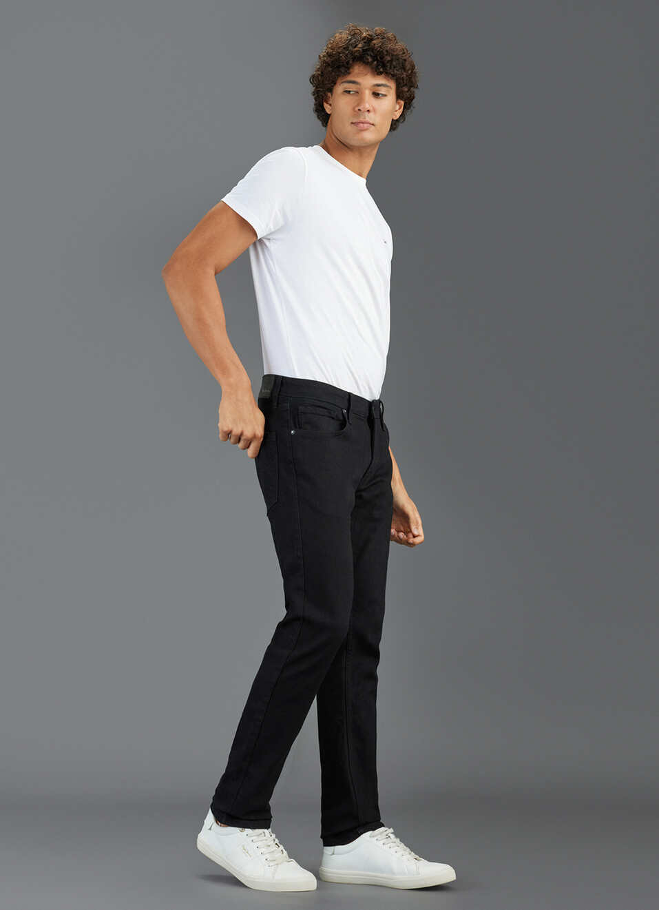 Men Black Mid-rise Slim Fit Jeans, , large image number 6