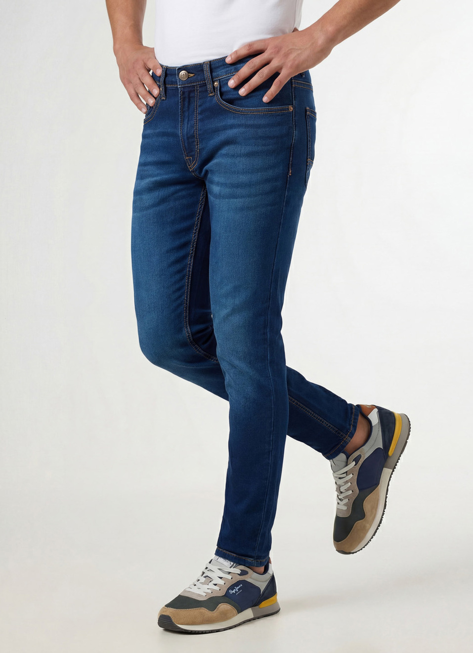 Men Dark Blue Mid Rise Slim Fit Jeans, , large image number 0