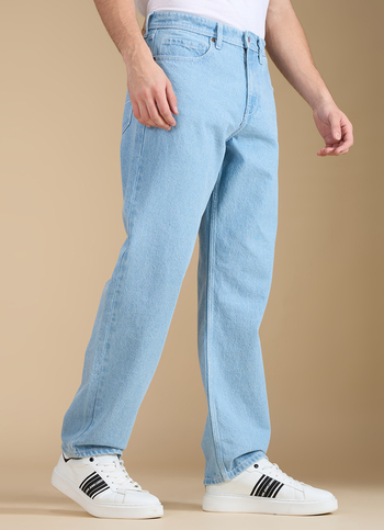 Men Light Blue Mid Rise Relaxed Fit Jeans