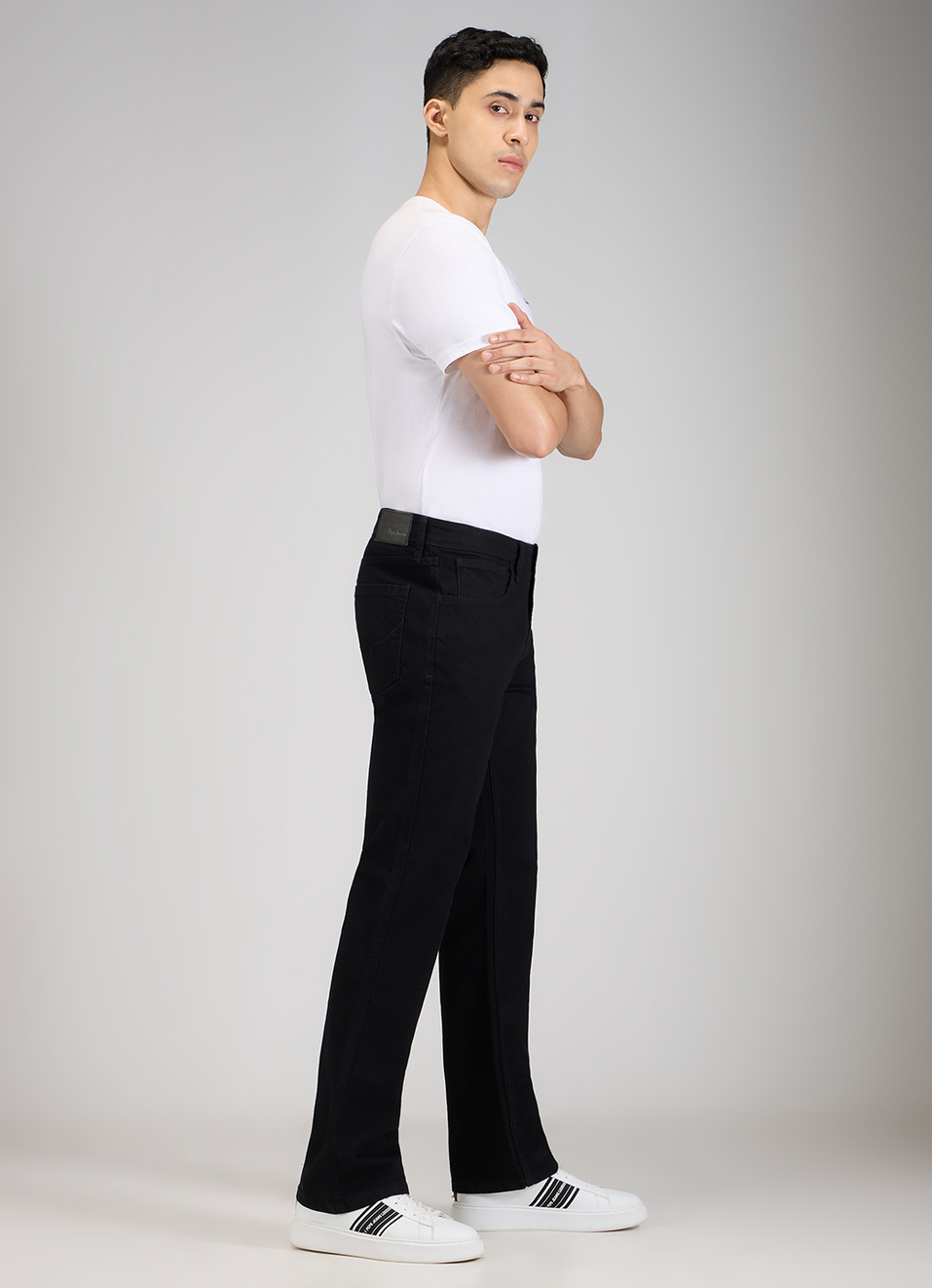 Men Black Mid Rise Bootcut Stretchable Jeans, , large image number 6