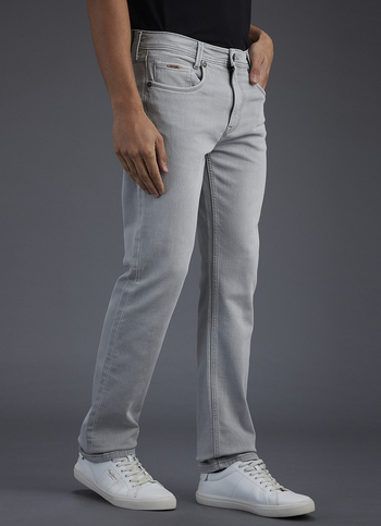 Men Grey Straight Fit Mid Rise Stretchable Jeans
