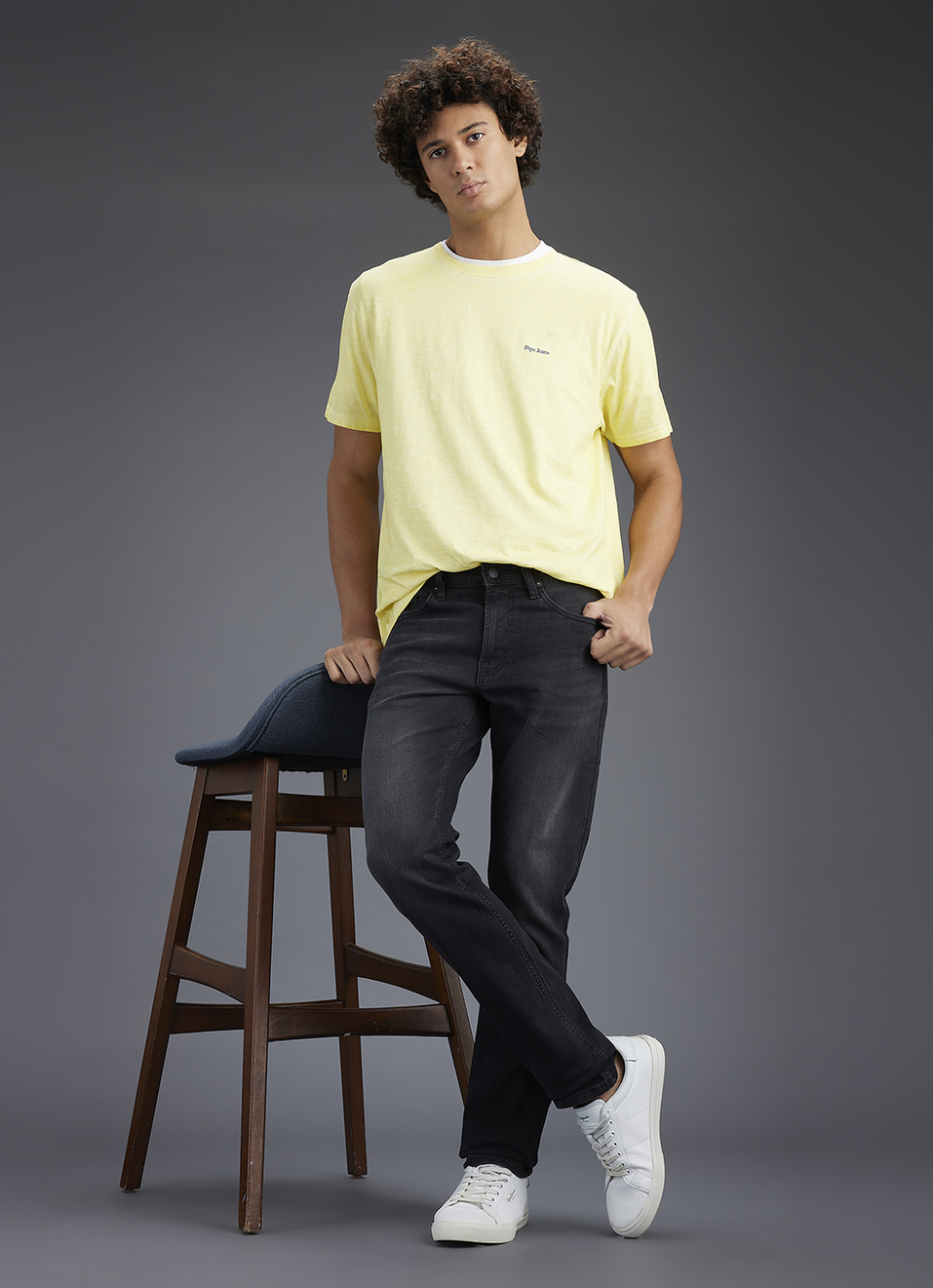 Men Black Slim Fit Mid Rise Stretchable Jeans, , large image number 1