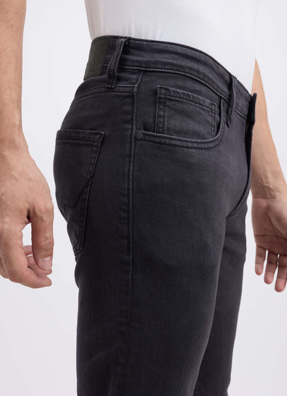 Men Grey Slim Tapered Fit Low Rise Jeans , , large image number 4