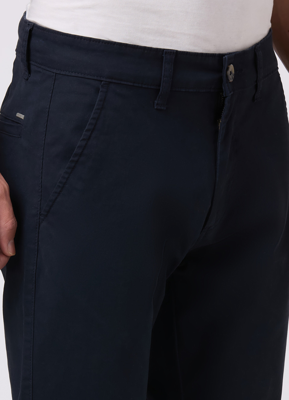 Men Navy Mid Rise Straight Fit Chinos, , large image number 4