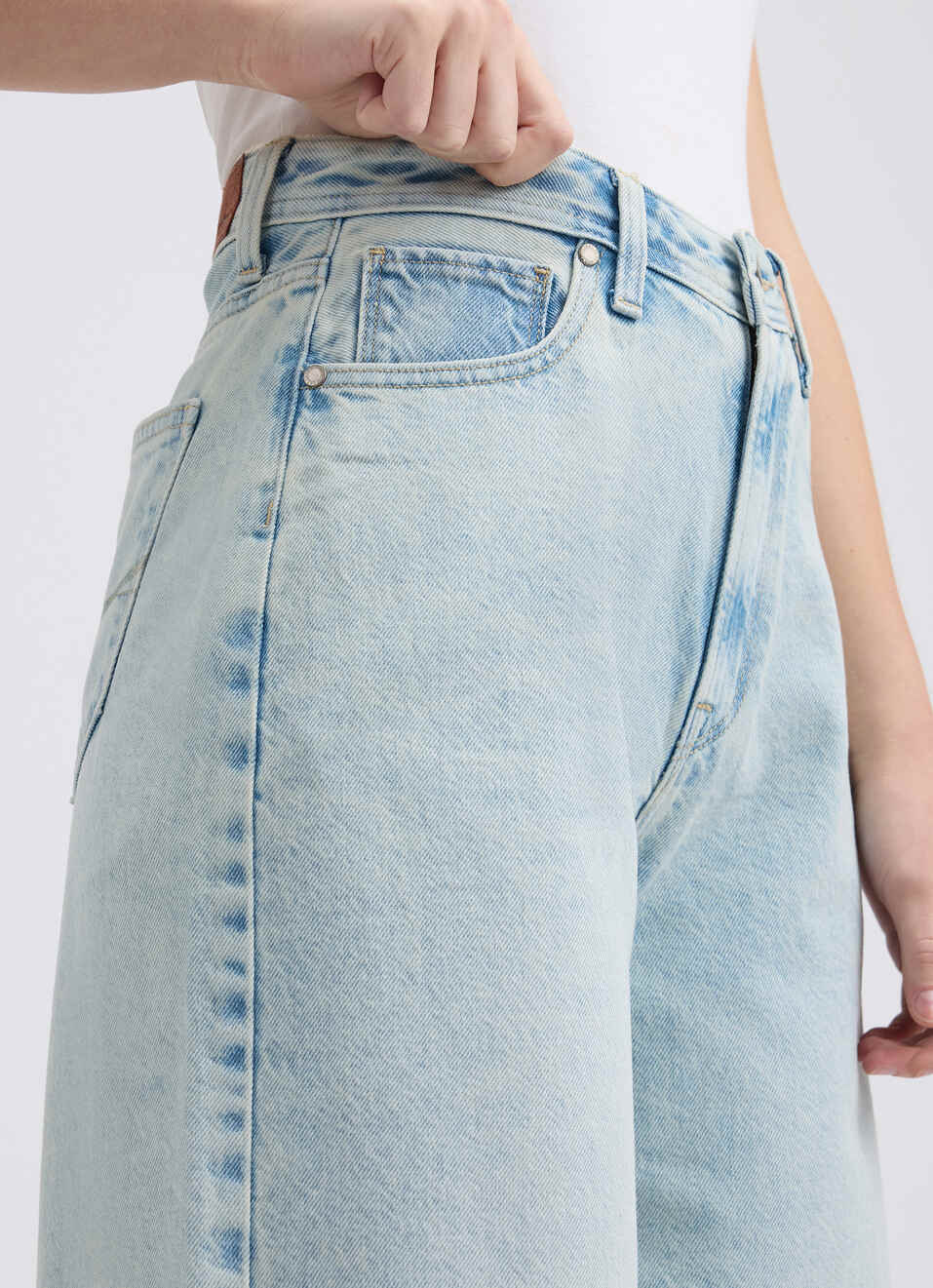 Men White Mid Rise Overdyed Stretch Cargos, , large image number 4