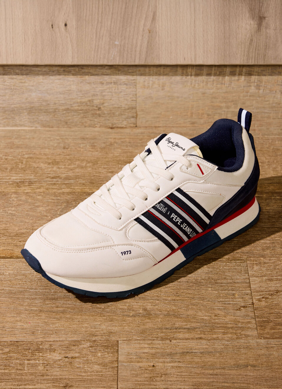 White 3d Logo Anti-skid Running Sneakers, , large image number 0