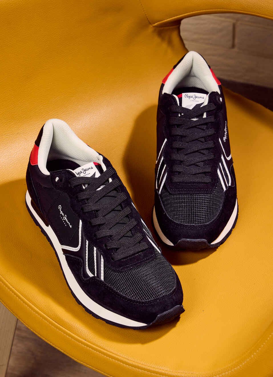 Black Retro Anti-skid Running Sneakers, , large image number 0