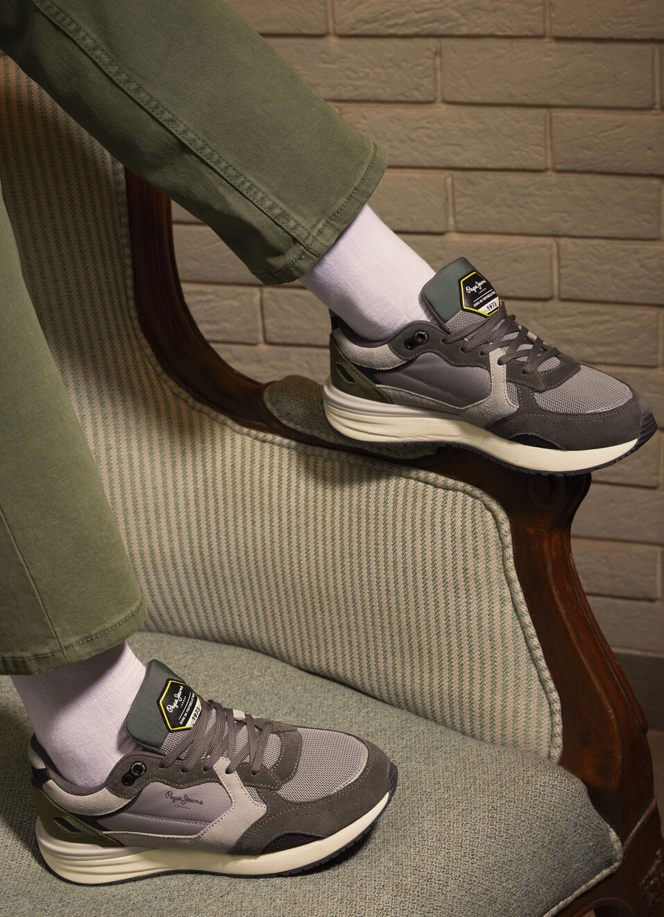 Grey Lightweight Anti-skid Fashion Sneakers, , large image number 0