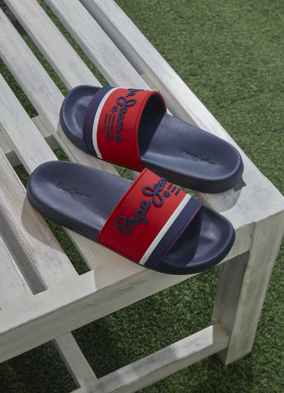 Red Lightweight Graphic Print Beach Slides, , large image number 0
