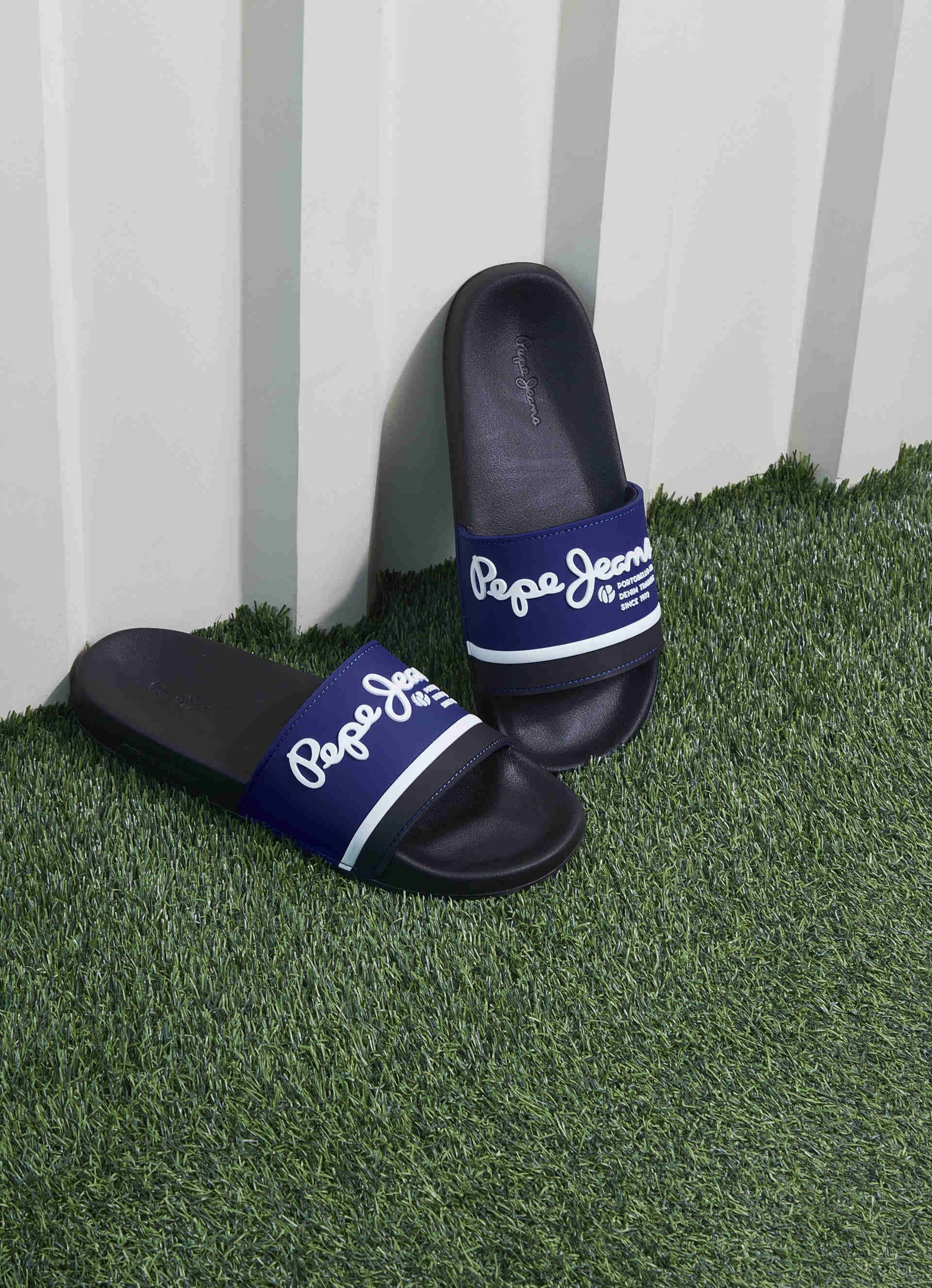 Navy Lightweight Graphic Print Beach Slides, , large image number 7