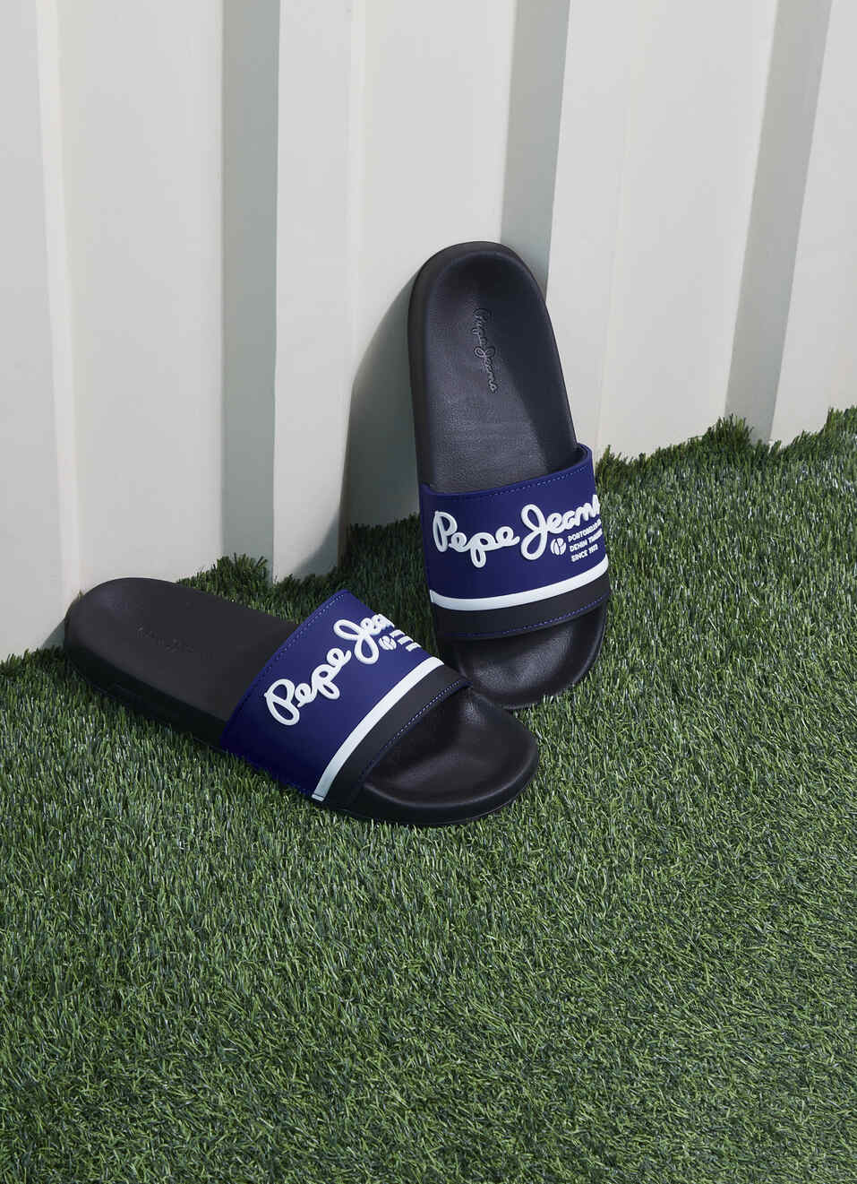 Navy Lightweight Graphic Print Beach Slides, , large image number 0
