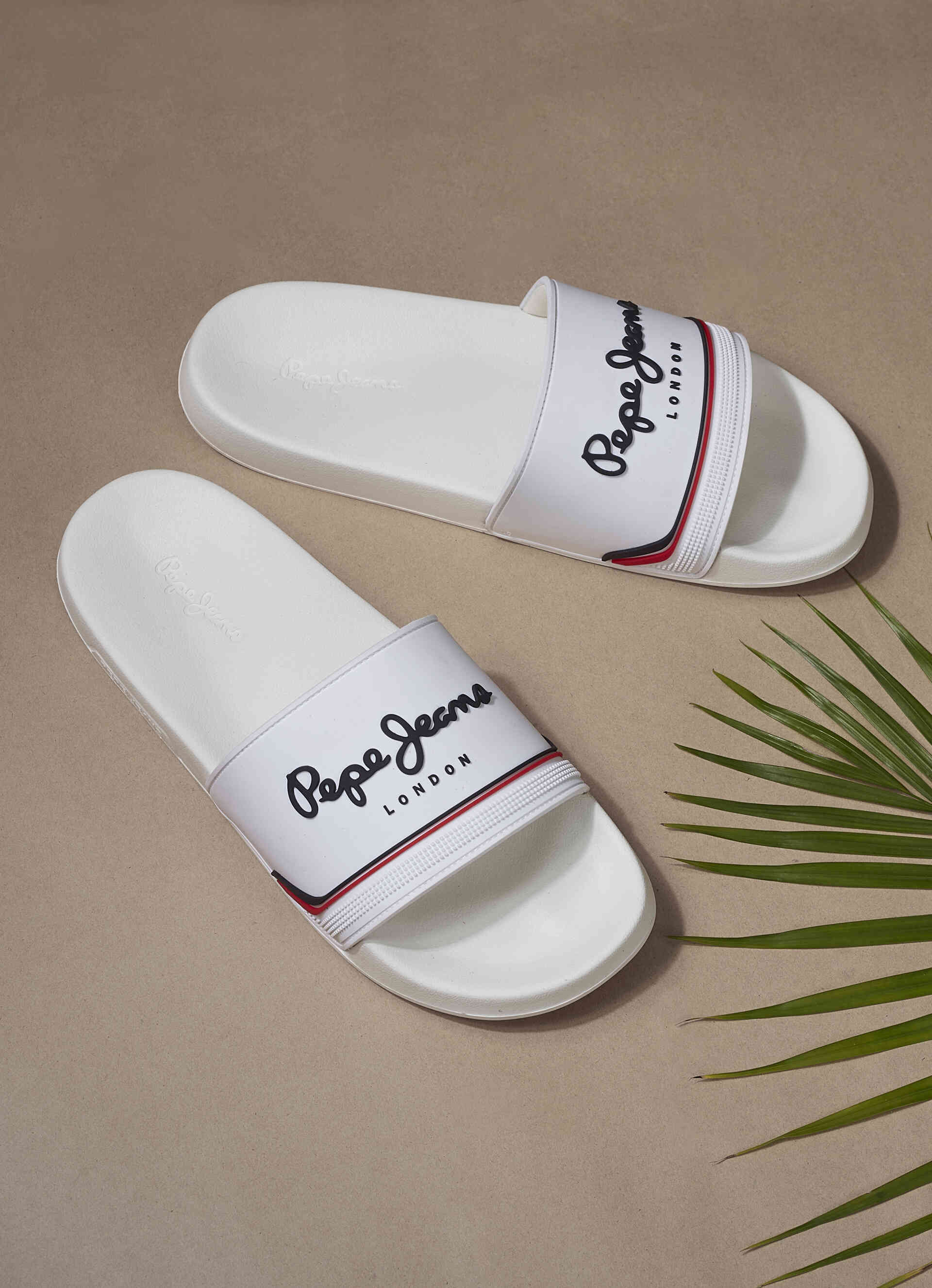 Men White Slides With Arch Fit Footbed & Bold Branding, , large image number 7