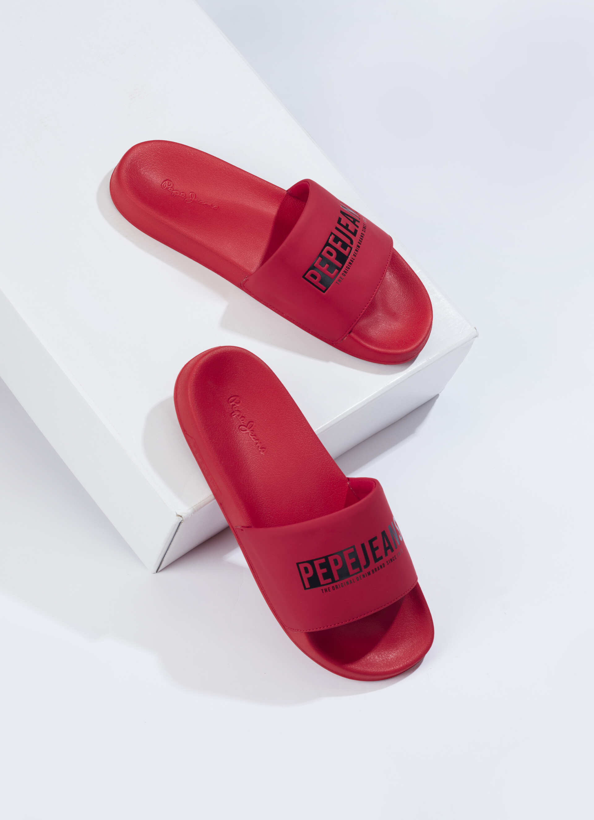 Men Red Logo Printed Arch Fit With Anti-skid Beach Slides, , large image number 7