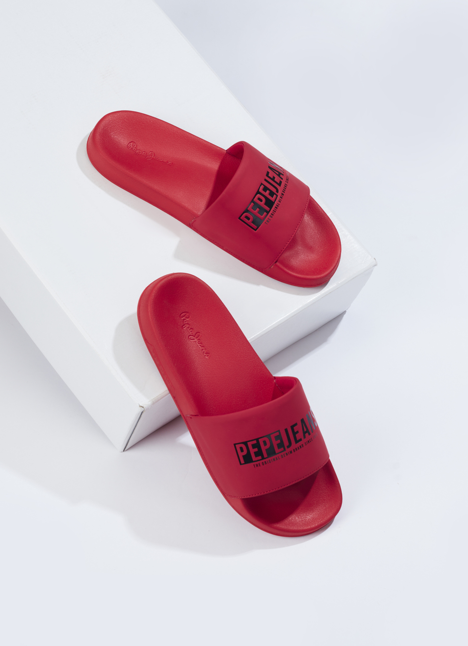 Men Red Logo Printed Arch Fit With Anti-skid Beach Slides, , large image number 0