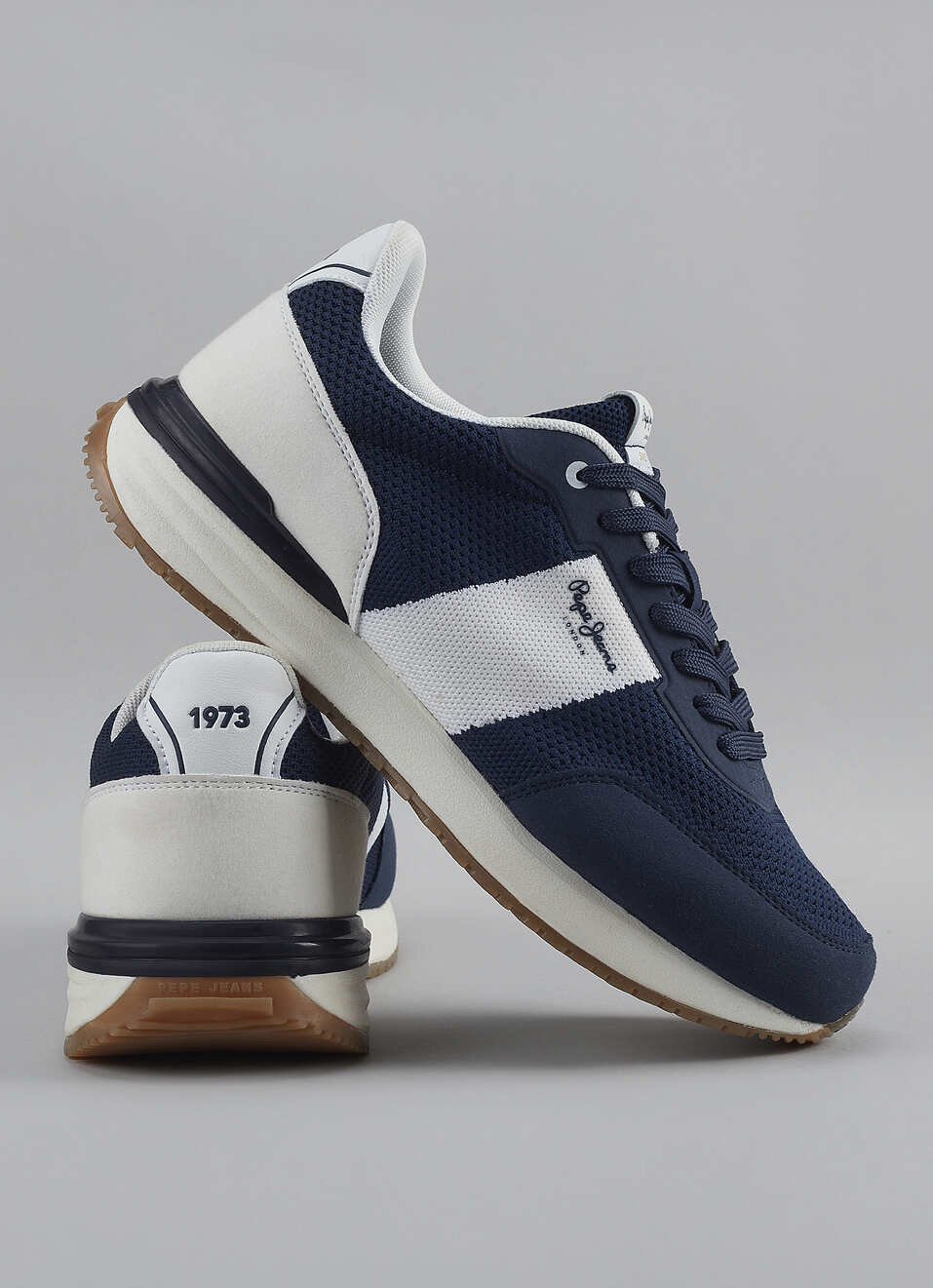 Men Navy Blue Anti-skid Outsole Sneakers, , large image number 0