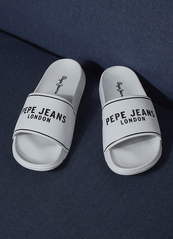 Men Grey Logo Print Anti Skid Sliders