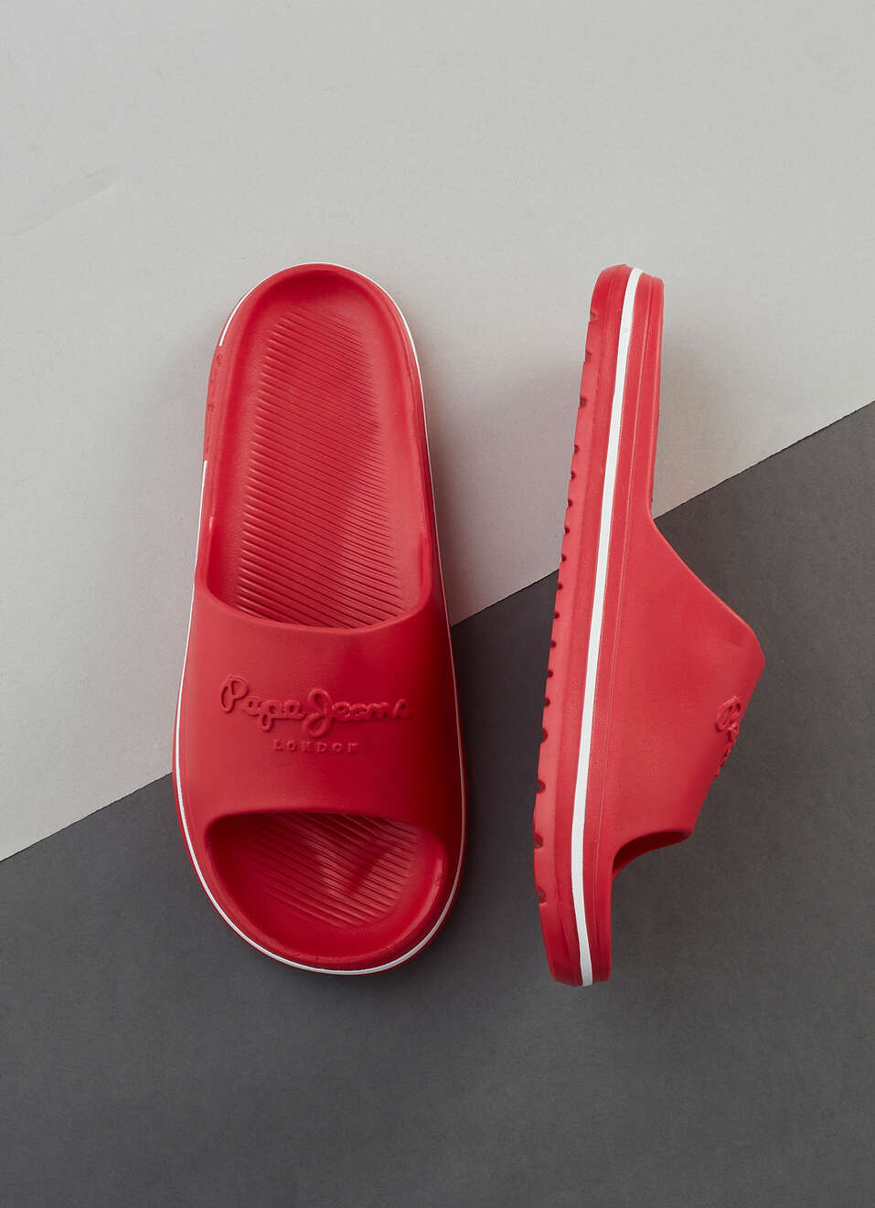 Men Red Classic Logo Lightweight Slides, , large image number 0