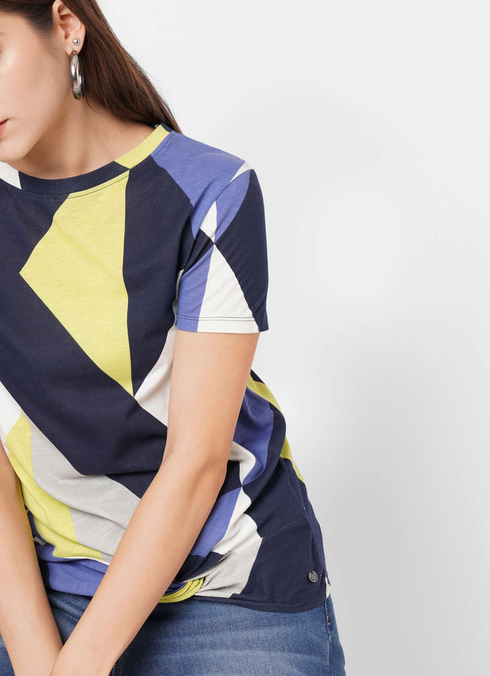 Avinia Hem Twist Printed T-Shirt, , large image number 2