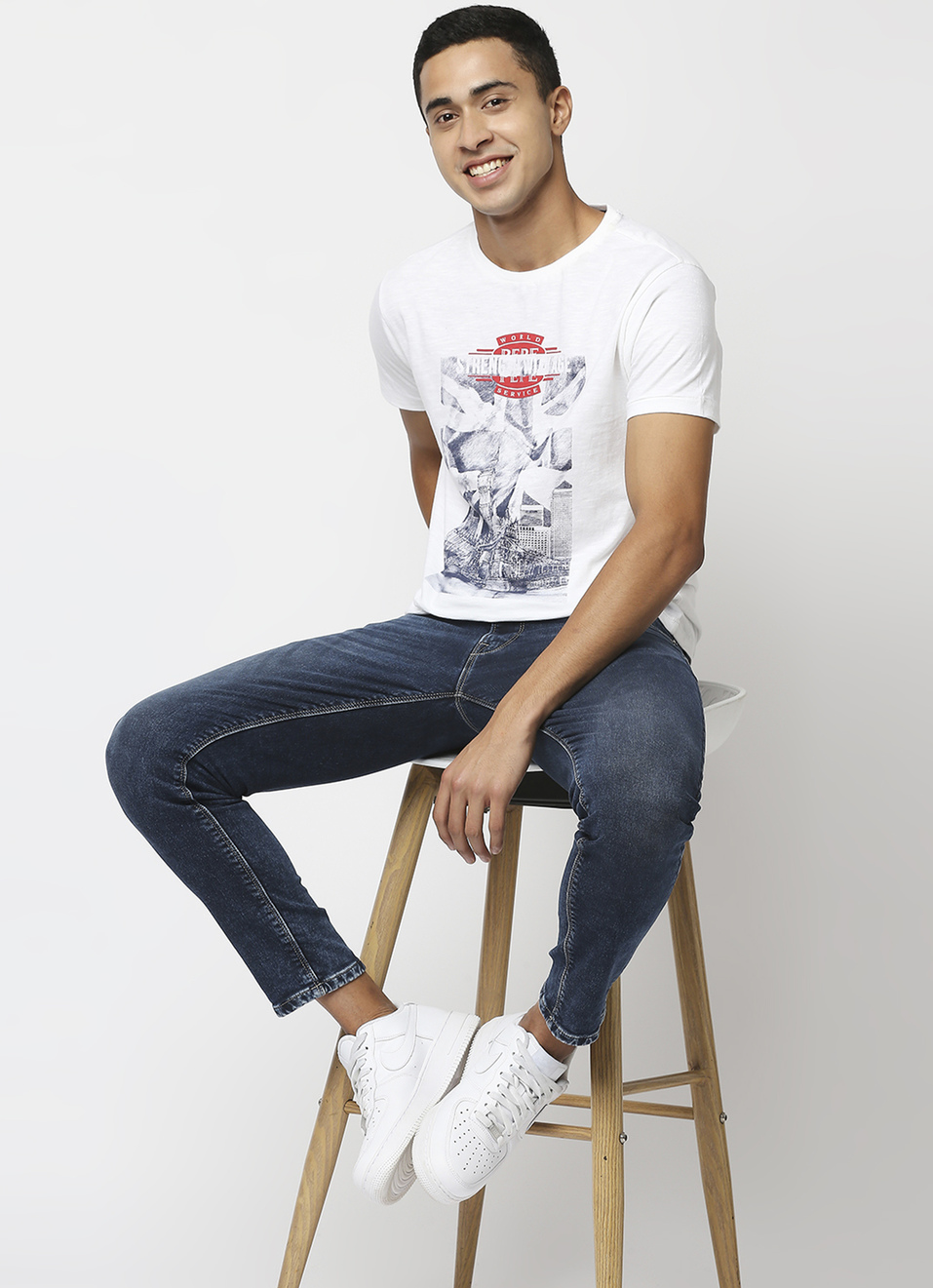 Pitcher Graphic Printed Tee, , large image number 0