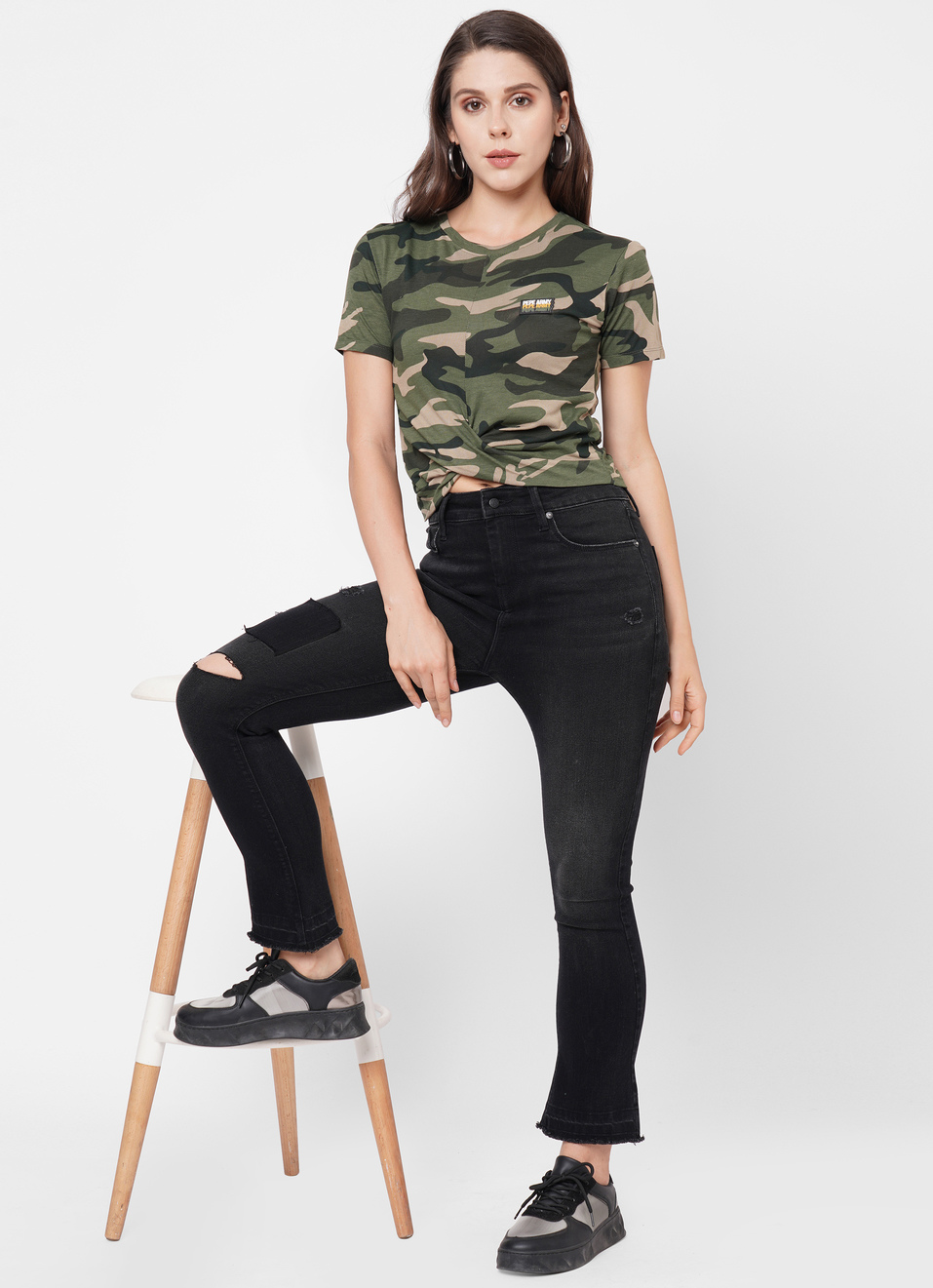 Charlotte Hem Twist T-Shirt, , large image number 2