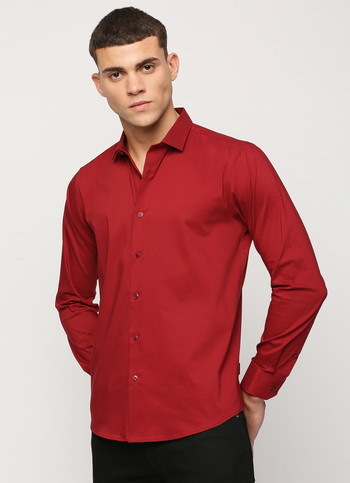 Men Burgundy Cut Away Collar Full Sleeve Shirt
