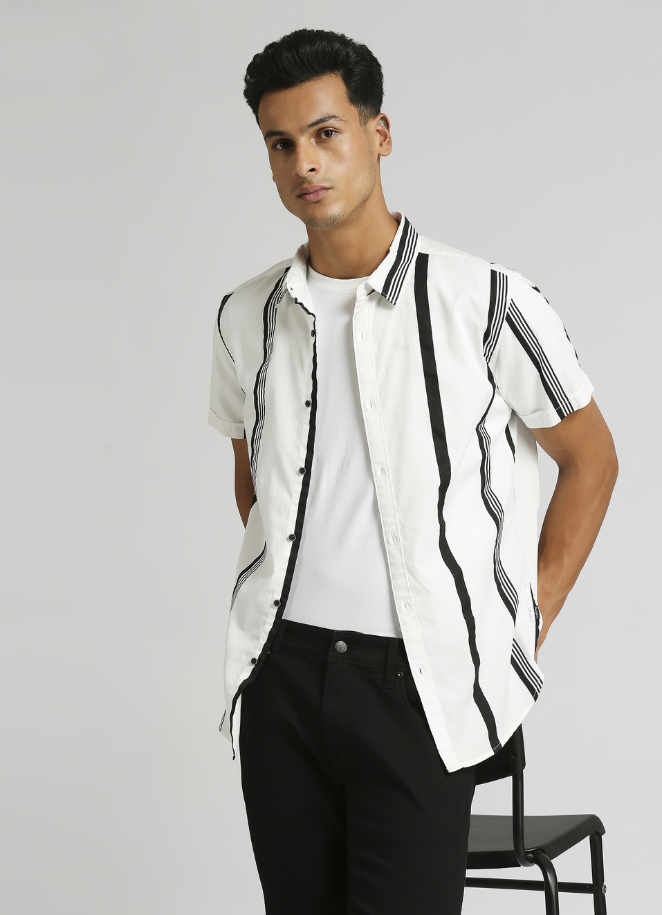 Navy Narrow Stripes Twill Short Sleeve Shirt, , large image number 0