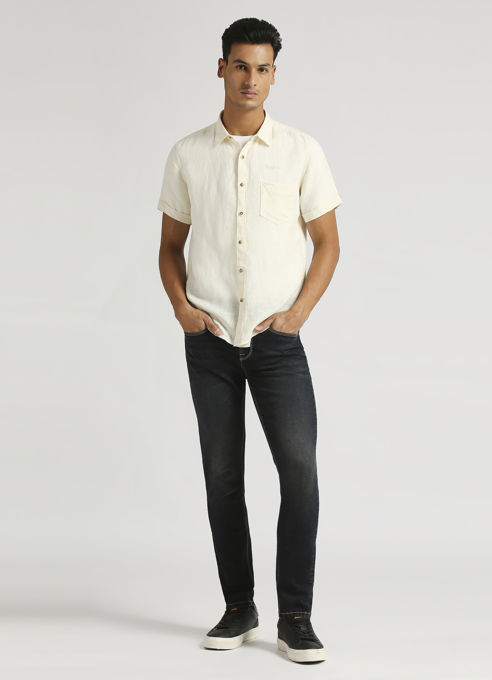 Off White Patch Pocket Short Sleeve Shirt, , large image number 5