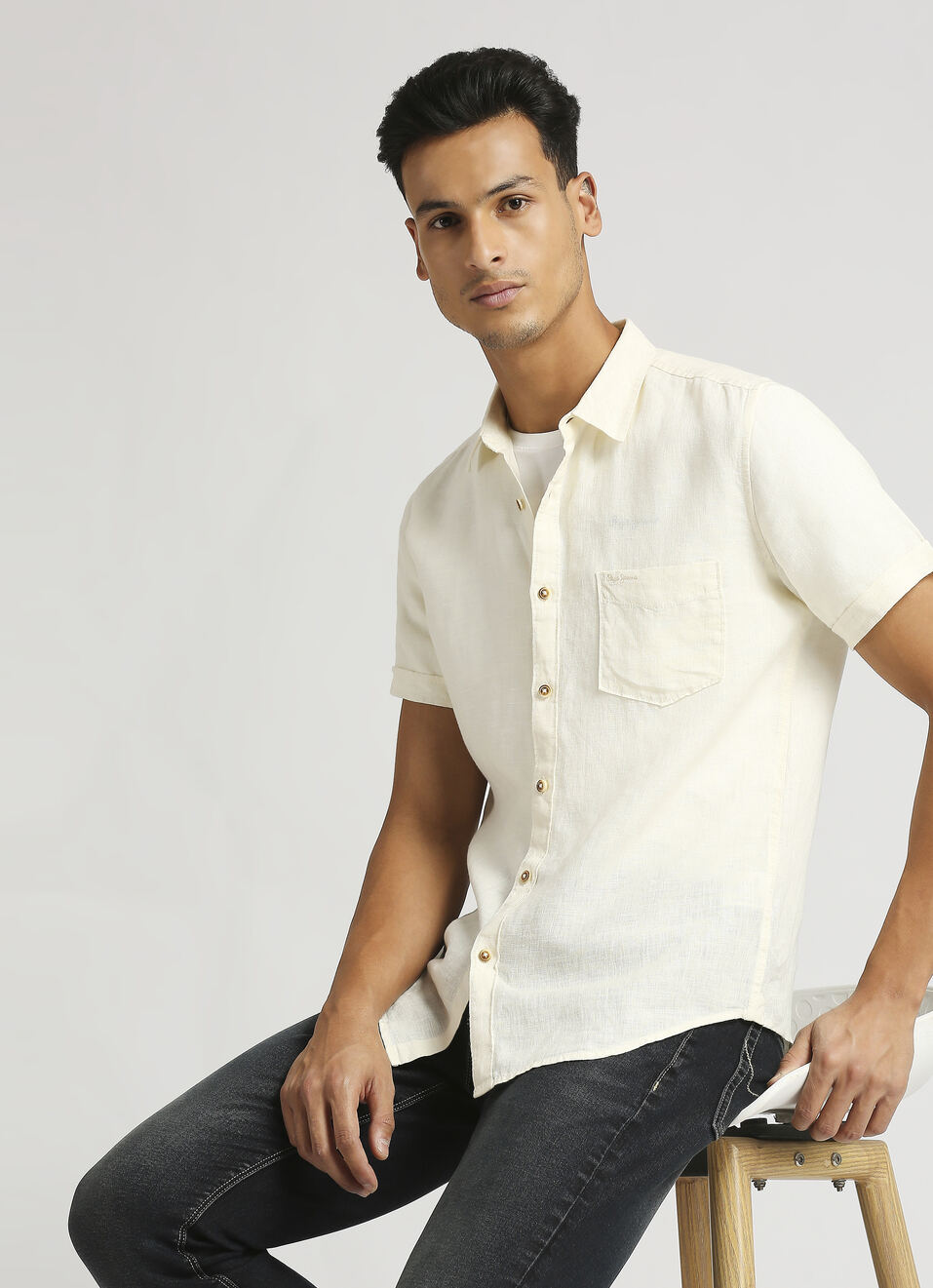 Off White Patch Pocket Short Sleeve Shirt, , large image number 0