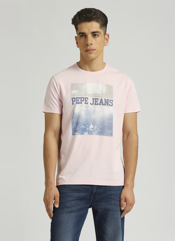 Pink Graphic Printed Short Sleeve T-shirt