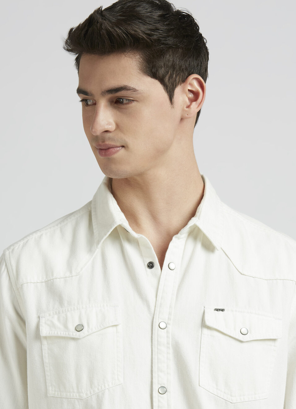 White Twin Flap Pocket Full Sleeve Denim Shirt, , large image number 4