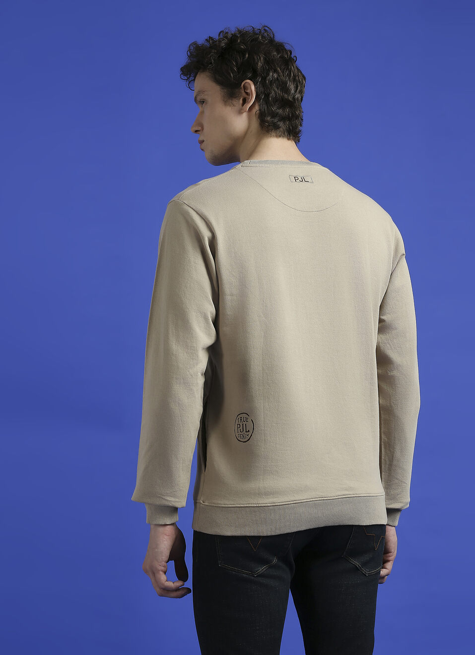 White Graphic Print Full-sleeve Sweatshirt, , large image number 2