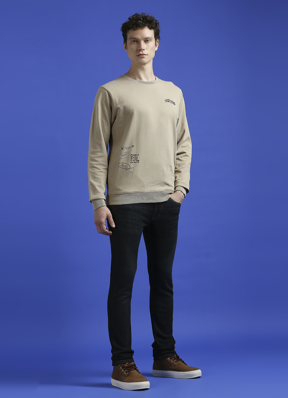 White Graphic Print Full-sleeve Sweatshirt, , large image number 5