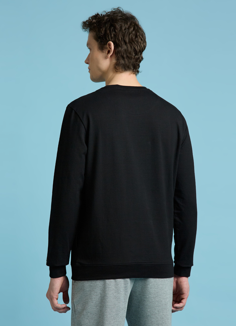 Black Full Sleeves Stretch Sweatshirt, , large image number 2